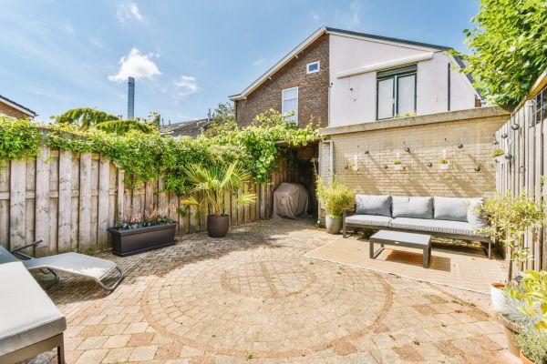 Courtyard Patio Service in Arroyo Grande